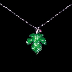 翡翠 / 墜飾 (項鍊) 鑲嵌材質：925銀