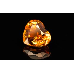 3.89ct / 橘色 / 芬達石(錳鋁榴石)