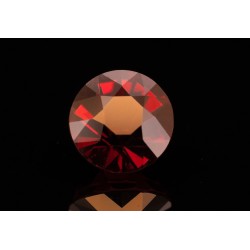 3.23ct / 紅色 / 石榴石