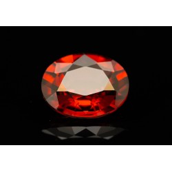 3.57ct / 紅色 / 石榴石