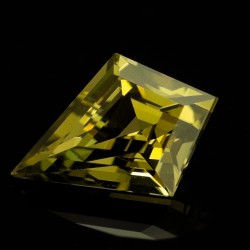 1.15ct / 黃綠色 璀璨閃耀 Vibrant-brilliance / 金綠寶石