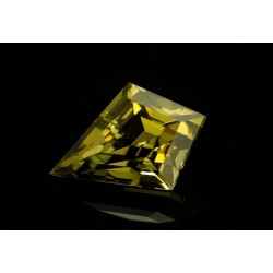 1.15ct / 黃綠色 璀璨閃耀 Vibrant-brilliance / 金綠寶石
