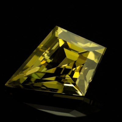 1.15ct / 黃綠色 璀璨閃耀 Vibrant-brilliance / 金綠寶石