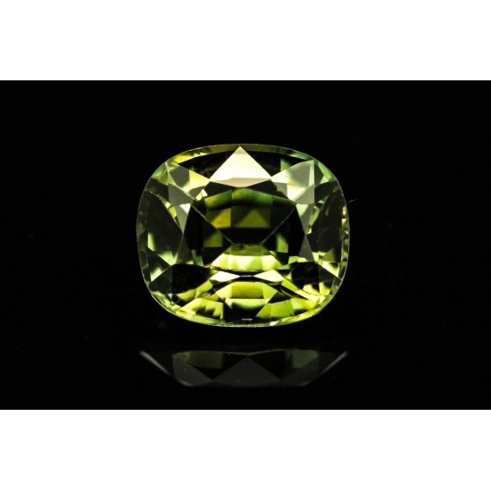1.08ct / 艷黃綠色 / 綠色藍寶石 1.08ct / 艷黃綠色 / 綠色藍寶石