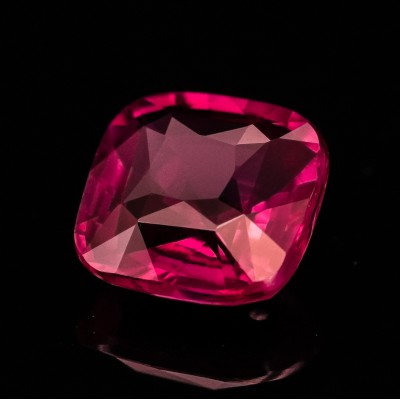 1.01ct / 艷粉紅色 / 紅寶石 / 莫三比克