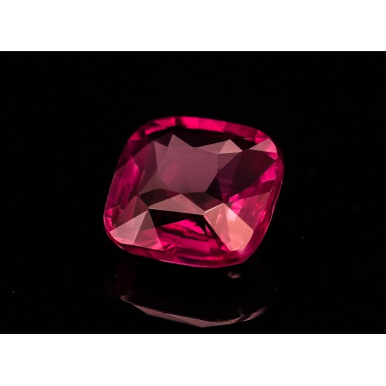1.01ct / 艷粉紅色 / 紅寶石 / 莫三比克