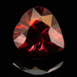 3.63ct / 紅色 / 石榴石