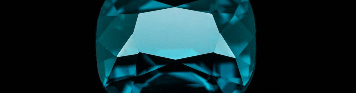 尖晶石 Spinel