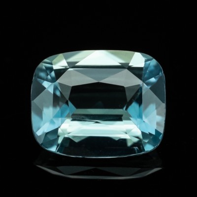 1.03ct / 藍綠色 鴨綠色 / 綠色藍寶石