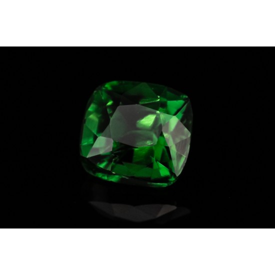 0.99ct / 綠色 / 沙弗萊