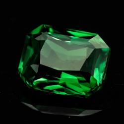1.03ct / 綠色 / 沙弗萊